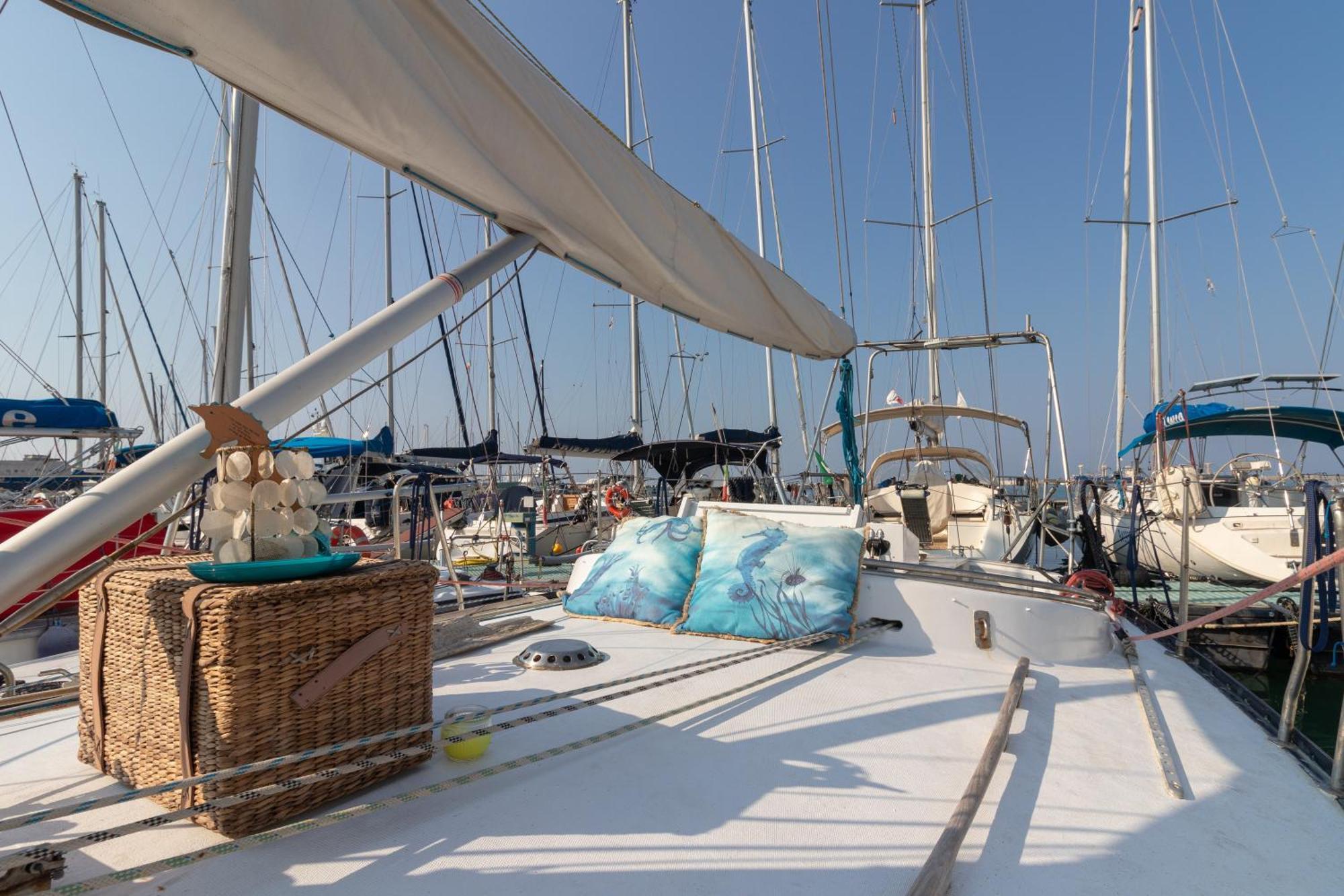 Готель Quo Vadis Yacht Барі Екстер'єр фото