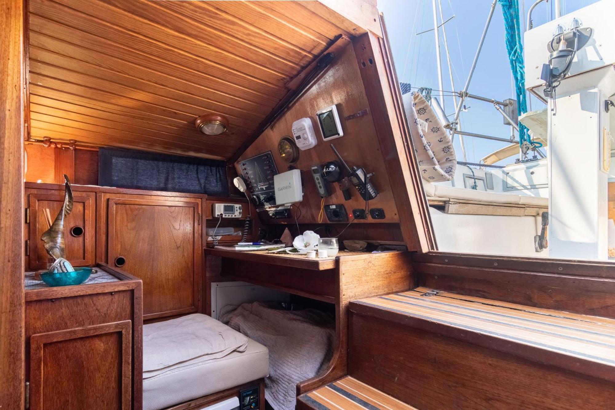 Готель Quo Vadis Yacht Барі Екстер'єр фото