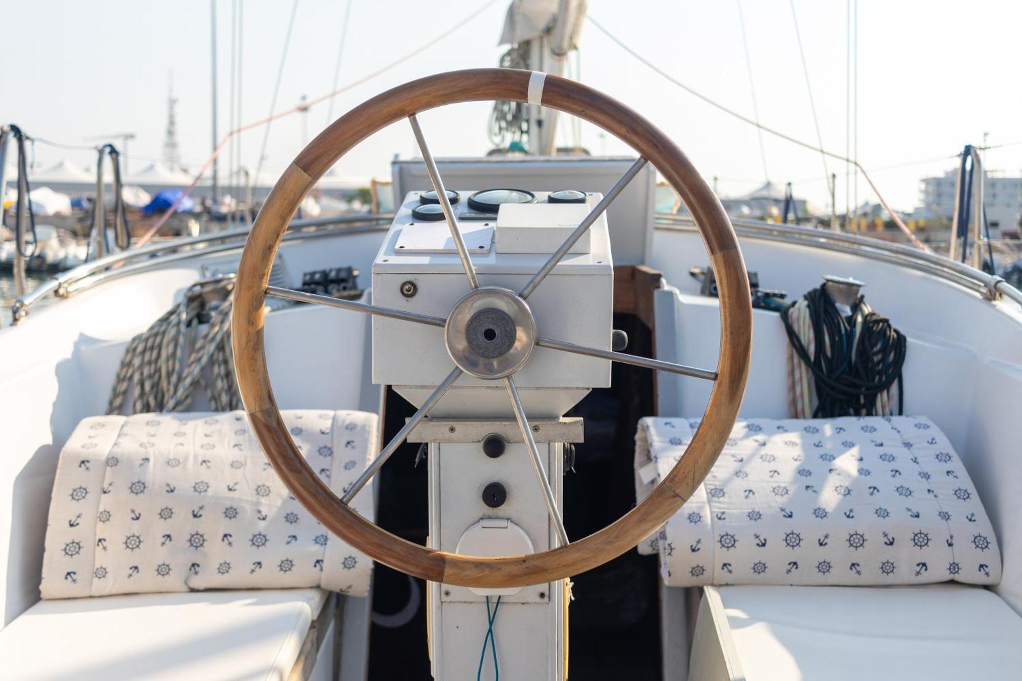Готель Quo Vadis Yacht Барі Екстер'єр фото